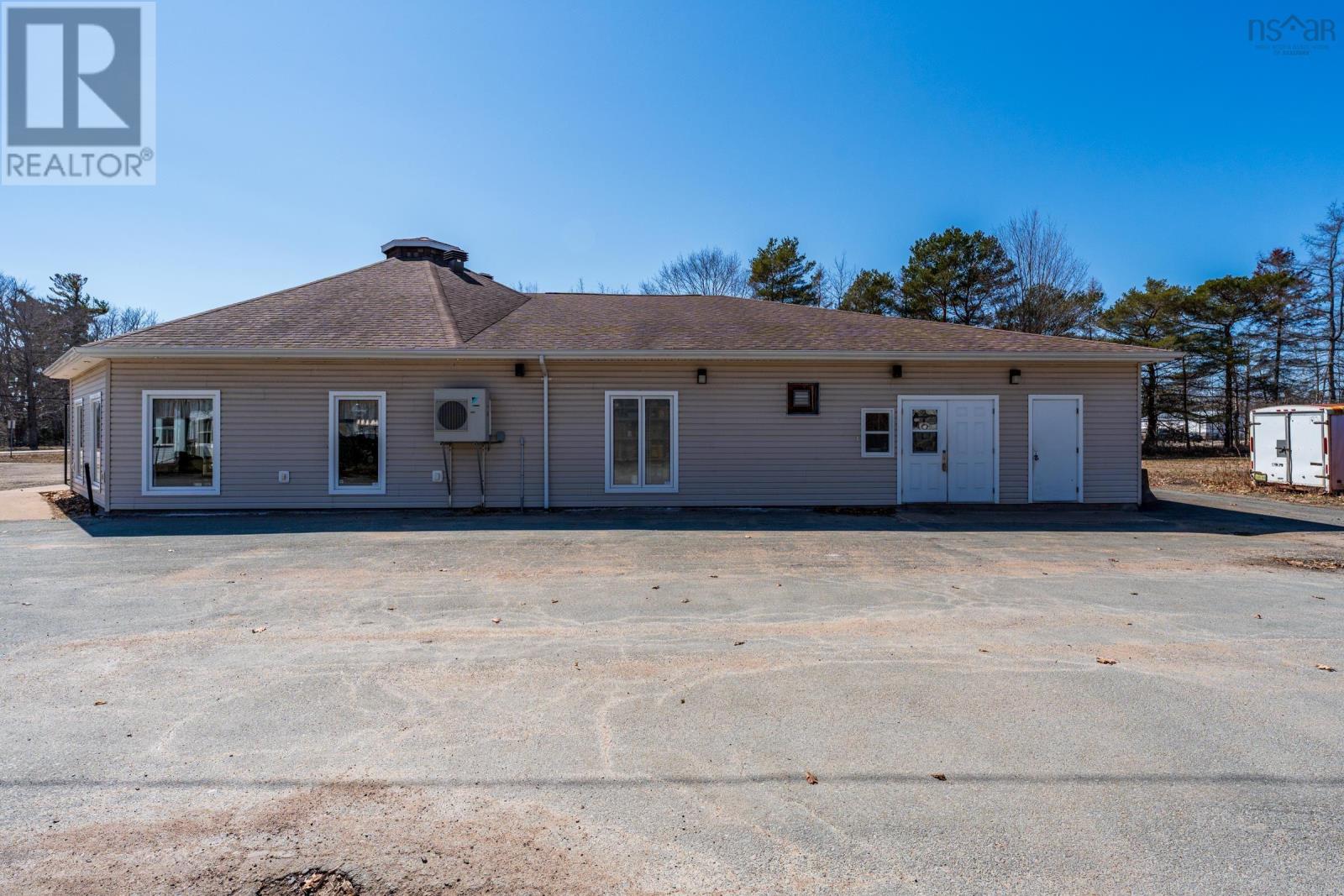 71 Main Street, Middleton, Nova Scotia  B0S 1P0 - Photo 3 - 202606967