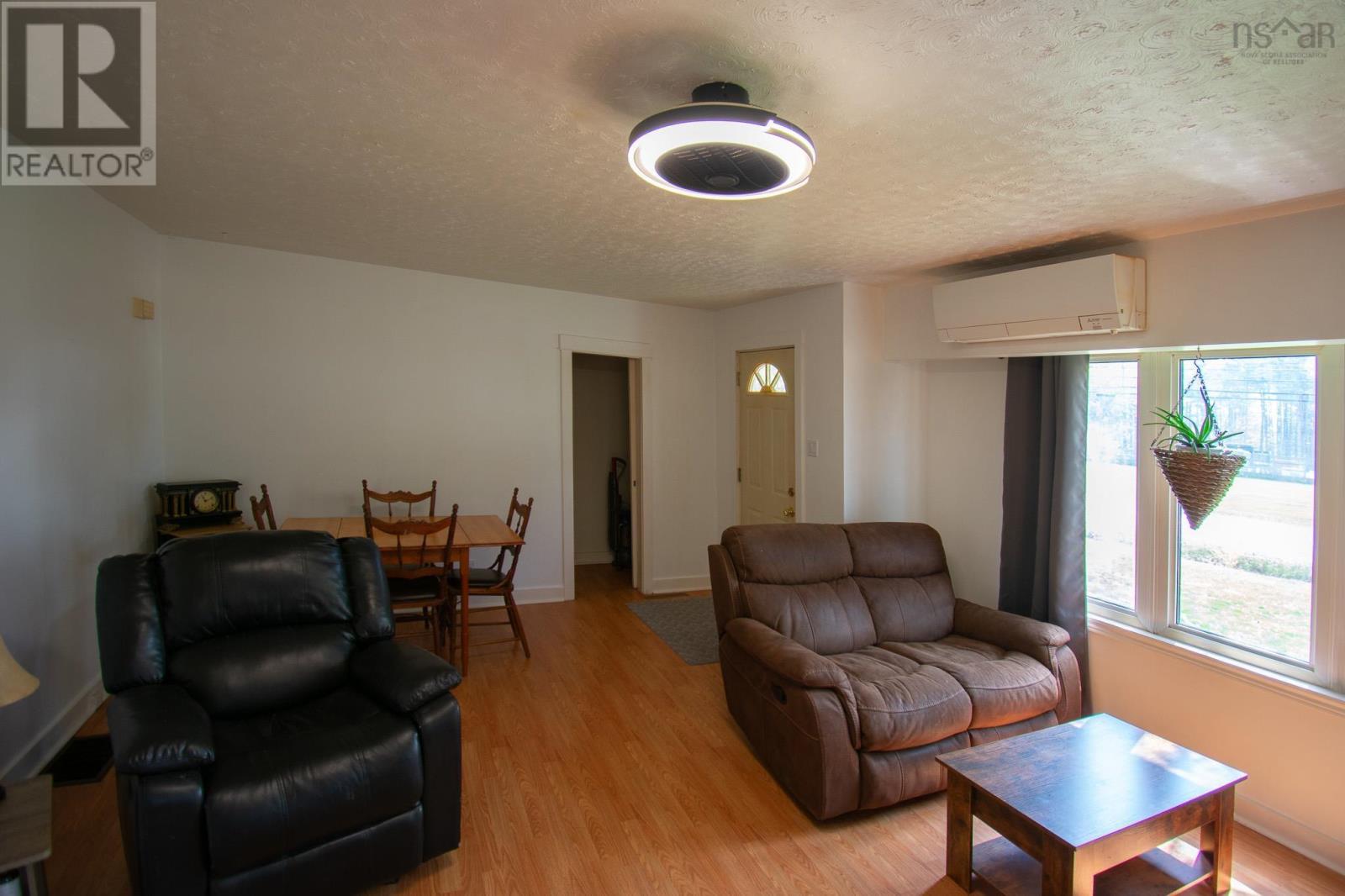14979 / 14981 Highway 1, Wilmot, Nova Scotia  B0P 1R0 - Photo 10 - 202611434