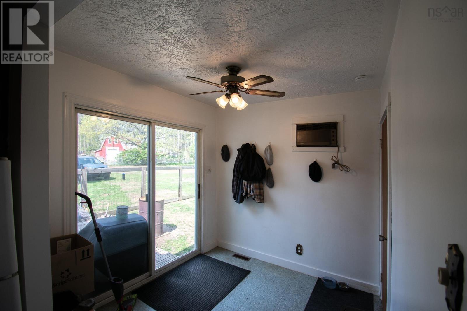 14979 / 14981 Highway 1, Wilmot, Nova Scotia  B0P 1R0 - Photo 16 - 202611434