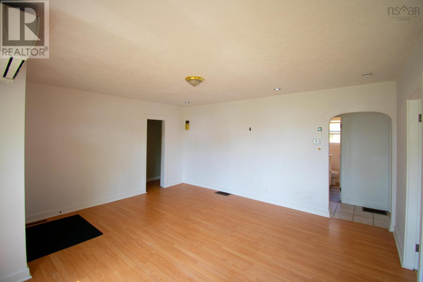 14979 / 14981 Highway 1, Wilmot, Nova Scotia  B0P 1R0 - Photo 19 - 202611434