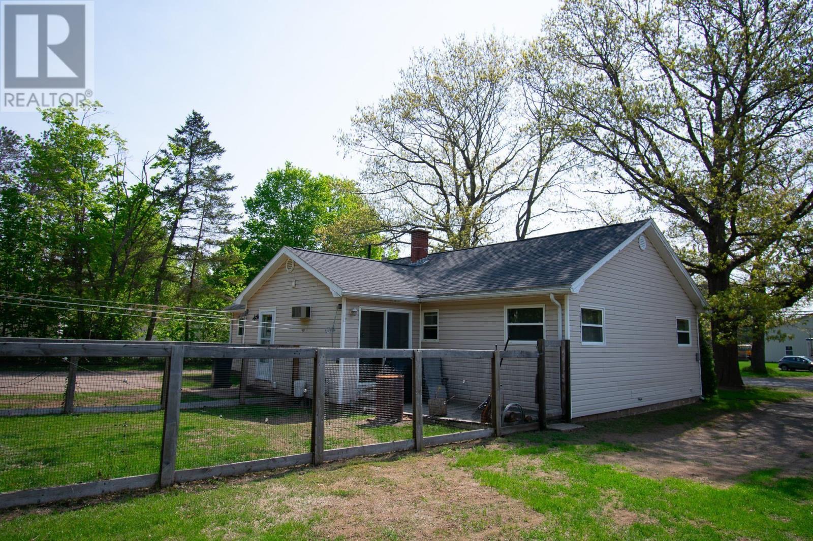 14979 / 14981 Highway 1, Wilmot, Nova Scotia  B0P 1R0 - Photo 8 - 202611434